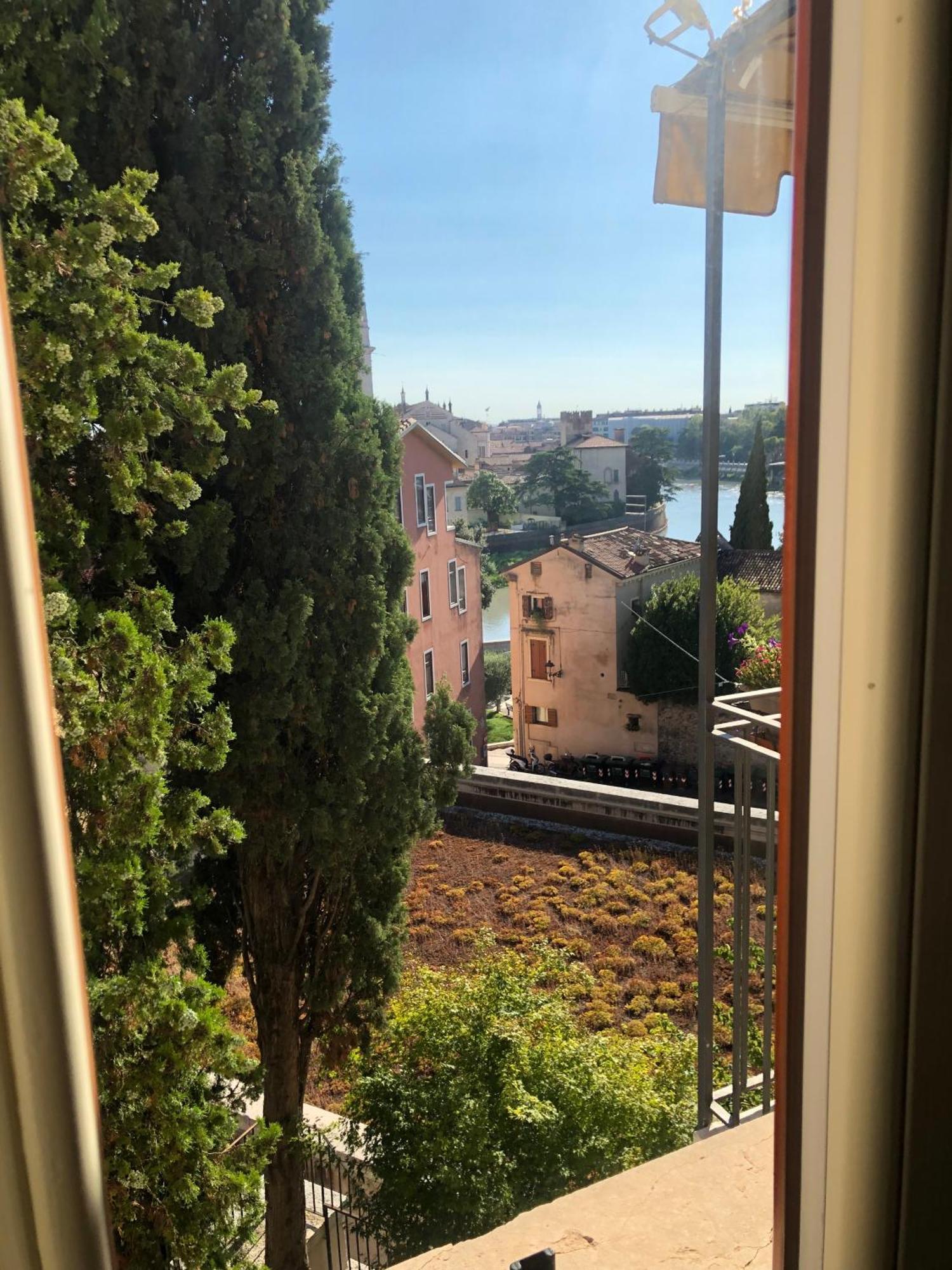 Bed and Breakfast Relais Colle San Pietro Verona Exterior foto